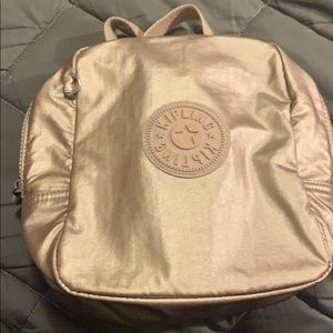 Like new Kipling lunch bag Lyla